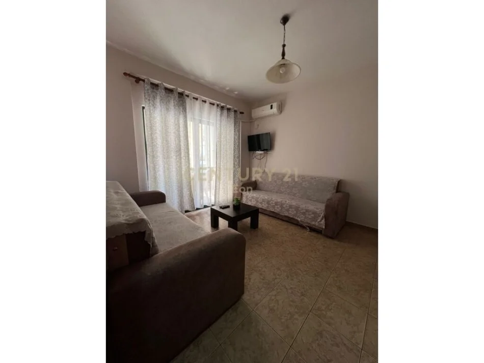 Durres, jepet me qera apartament 1+1+Ballkon Kati 2, 42 m² 300 € 