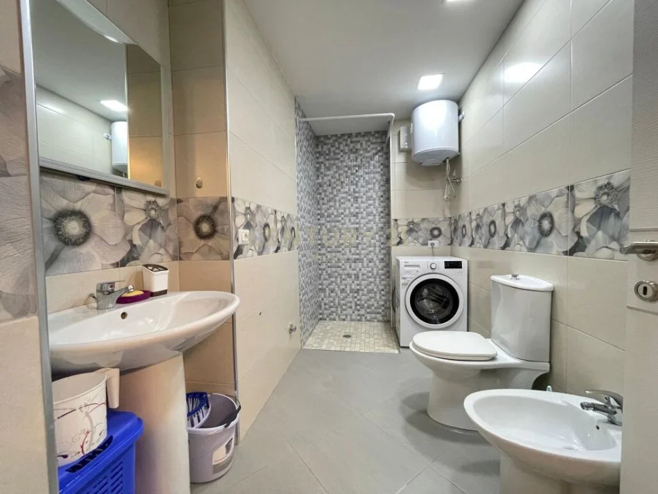 Apartament 2+1+2 me qira në Liqen të Thatë, Tiranë - 950€ | 114 m²  Neom100392