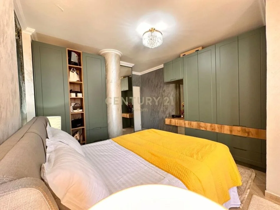 Tirane, jepet me qera apartament 2+1 Kati 3, 88 m² 700 € (kodra e diellit)