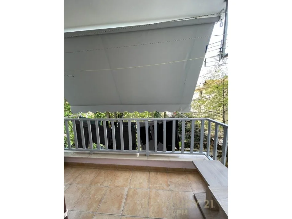 Tirane, jepet me qera apartament 1+1 Kati 1, 70 m² 800 € 