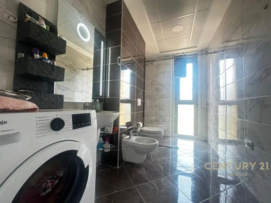 Tirane, shitet apartament 2+1+Ballkon Kati 2, 105 m² 185.000 € (don bosko)