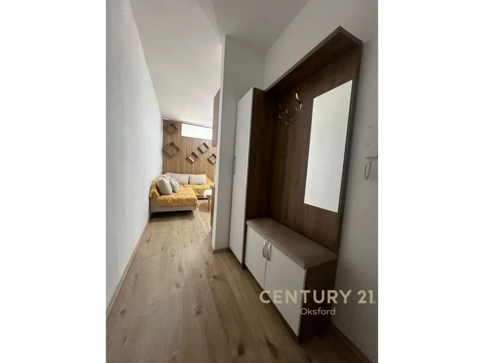 Tirane, jepet me qera apartament 2+1 Kati 8, 74 m² 600 € (fusha e aviacionit)