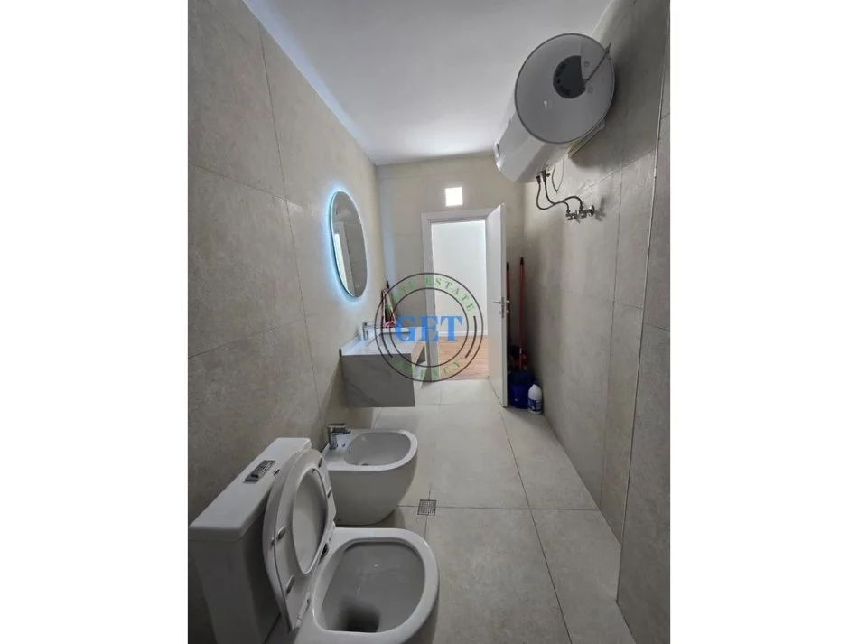 Durres, shitet apartament 2+1 Kati 1, 95 m² 88.000 € (Tek Parku Vala)