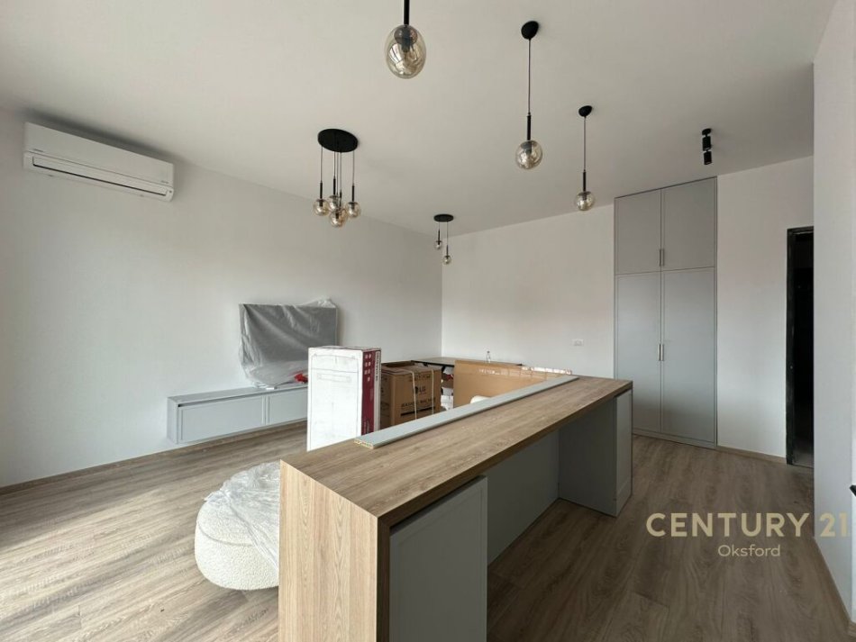 Tirane, jepet me qera apartament 1+1 Kati 6, 72 m² 850 € (delijorgj)