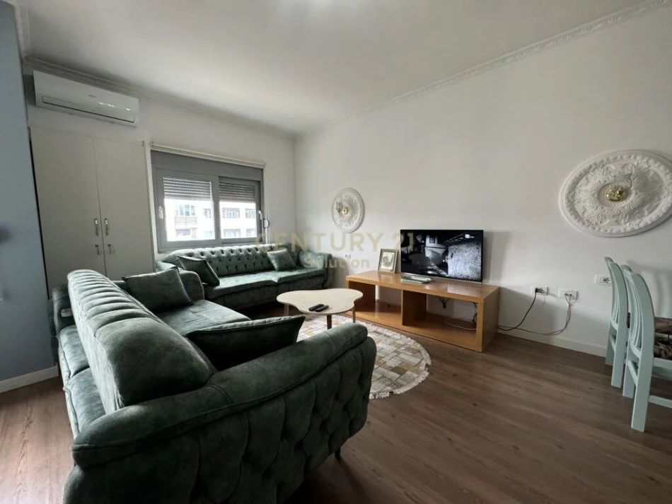 Tirane, shitet apartament 2+1 Kati 7, 97 m² 127.000 € (astir)