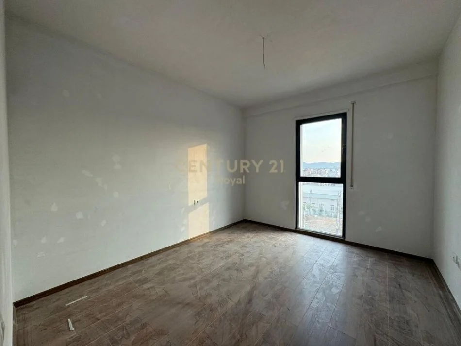 Tirane, shitet apartament 2+1 Kati 7, 108 m² 162.000 € (asl)