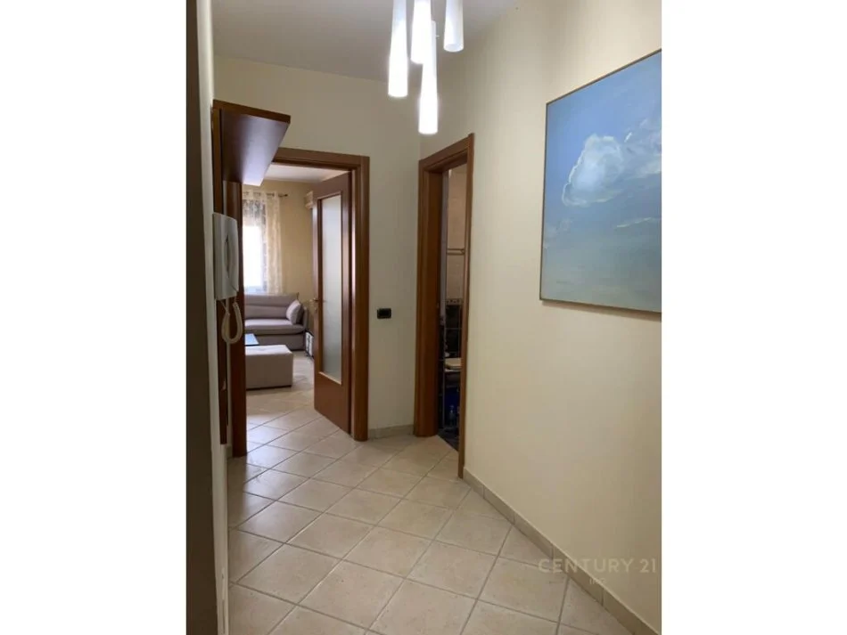 APARTAMENT 2+1+PARKING ME QERA NE QENDER IRG100580