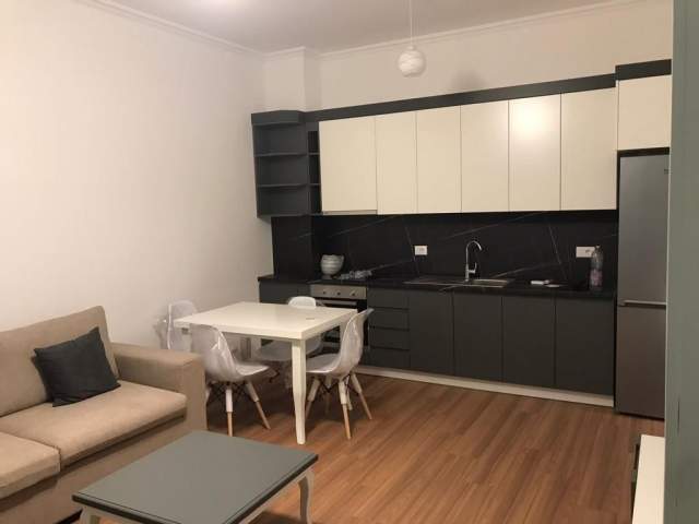 Tirane, ofert apartament 1+1+BLK Kati 7, 75 m² 500 Euro (Rruga e Kavajës)