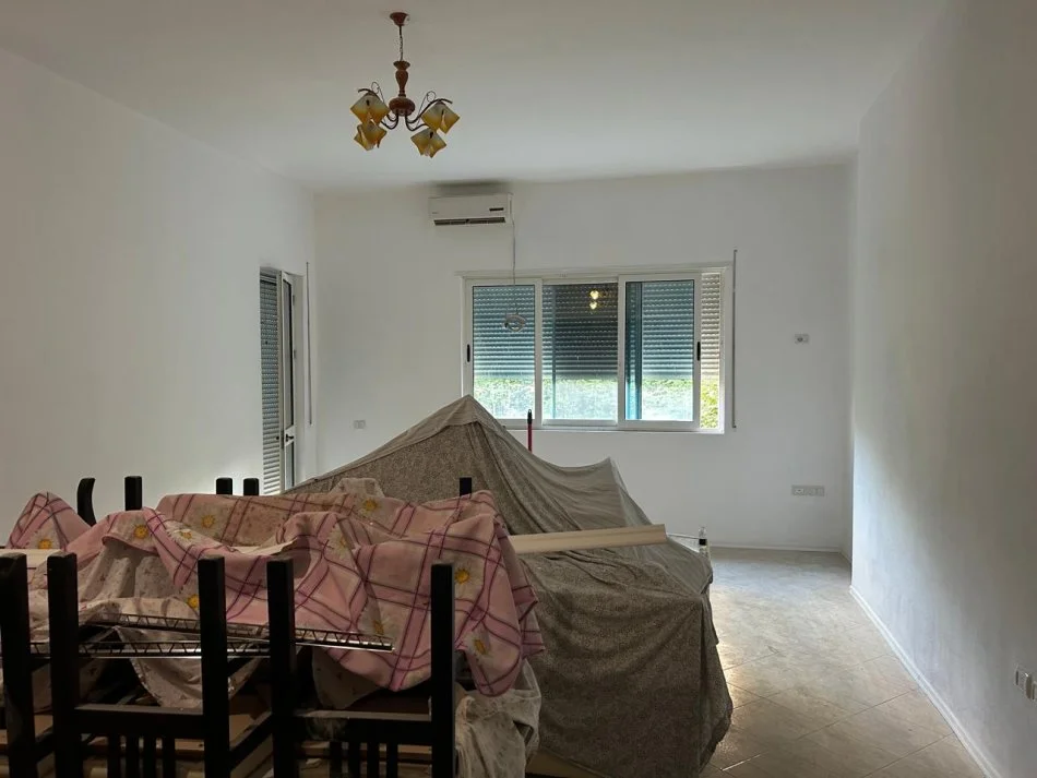 Durres, shitet apartament 2+1+Ballkon Kati 1, 106 m² 106.000 € (Shkembi Kavajes, Durres)