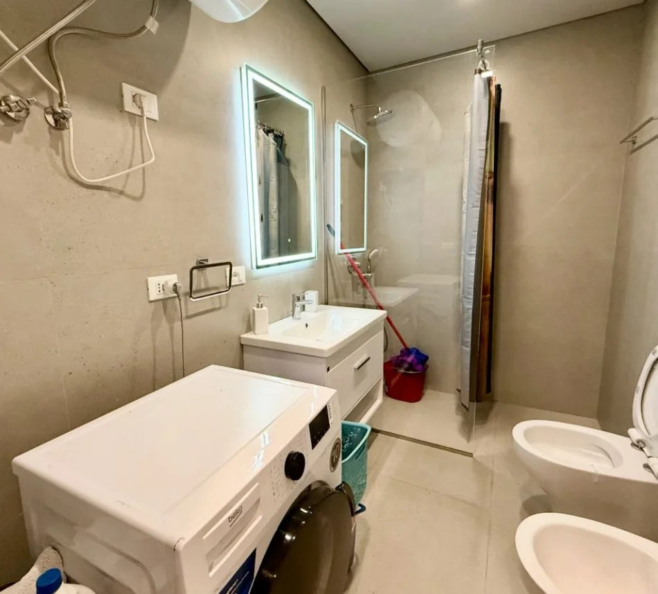 Tirane, shitet apartament 2+1/ Garazh Kati 6, 92 m² 210.000 € (Ali Demi)