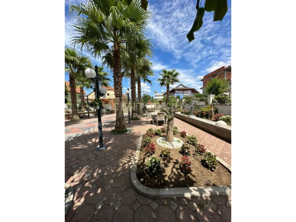 Tirane, shitet 3 Katshe Kati 1, 500 m² 450.000 € (Fushe Mezez)