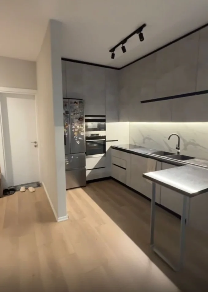 Tirane, shitet apartament 2+1 , 113 m² 225.000 € (Yzberisht)