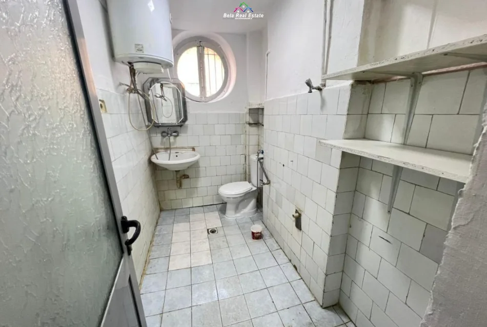 Tirane, jepet me qera apartament 2+1 Kati 1, 60 m² 520 € (siri kodra)