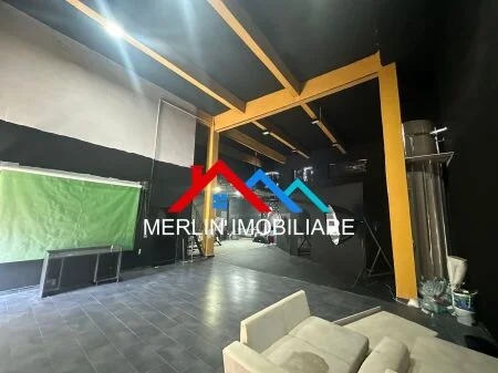 Tirane, jepet me qera ambjent biznesi Kati 0, 140 m² 3.000 € (5 MAJI)