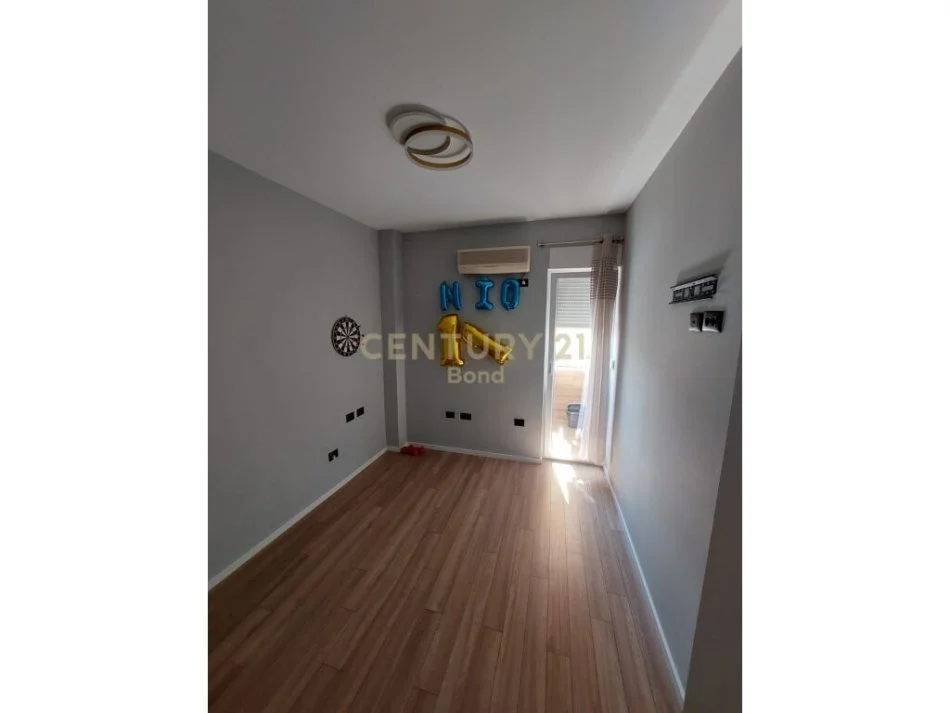 Tirane, shes apartament 2+1 Kati 7, 84 m² 150.000 € (Mihal Grameno)