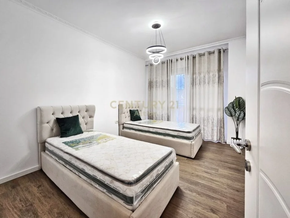 Tirane, shitet apartament 2+1 Kati 2, 94 m² 145.000 € (yzberisht)