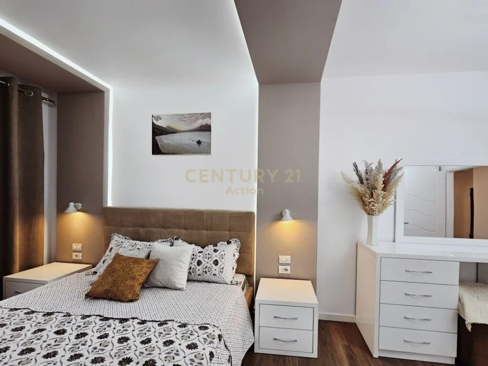 Tirane, shitet apartament 2+1 Kati 2, 94 m² 145.000 € (yzberisht)