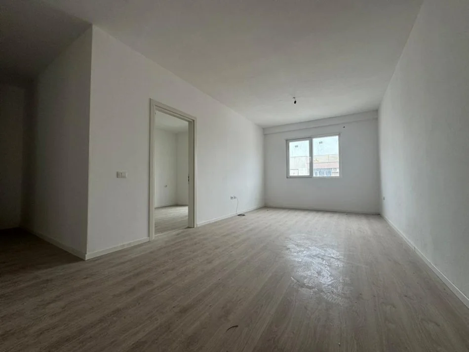 Tirane, shitet apartament 1+1 , 70 m² 137.000 € (Kompleksi e88)