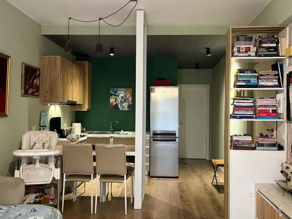 Tirane, shitet apartament 1+1+Ballkon Kati 3, 61 m² 122.000 € (kopshti zoologjik)