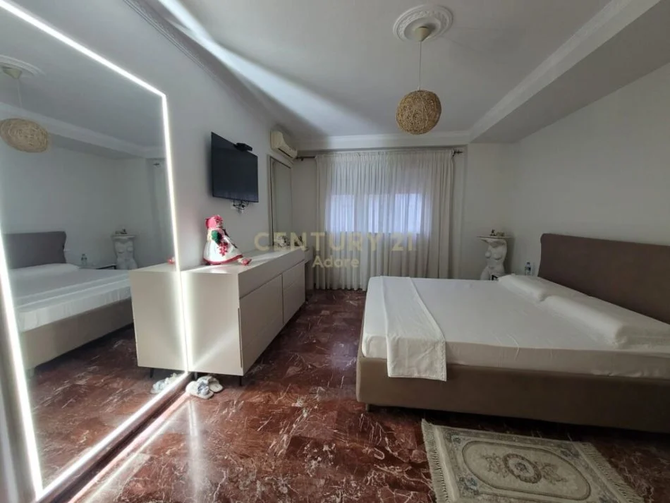 Tirane, shes apartament 3+1 Kati 7, 180 m² 260.000 € 