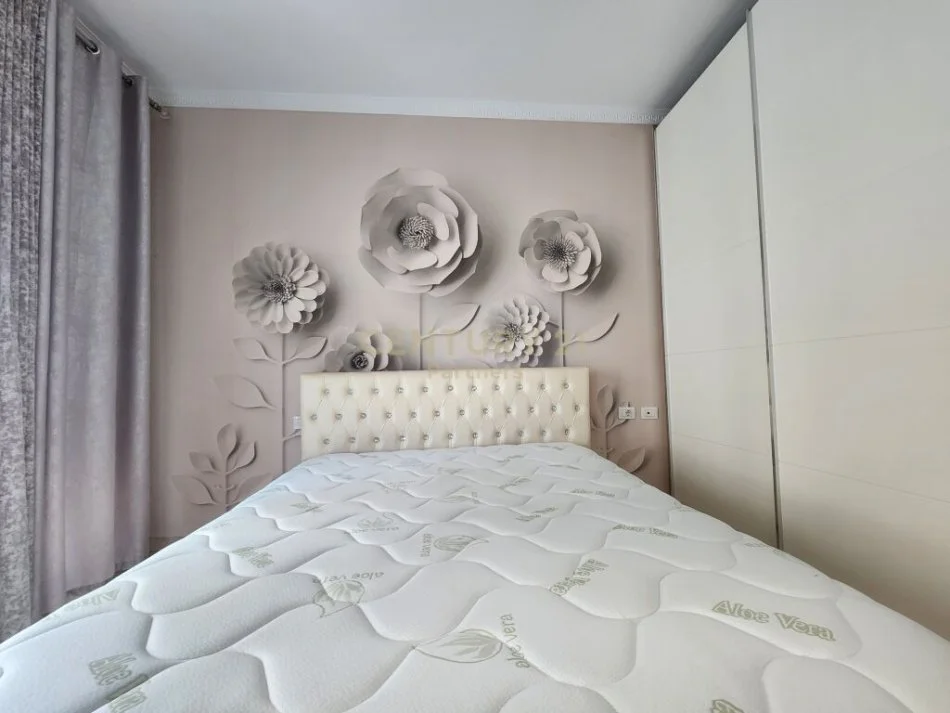 Tirane, shitet apartament 2+1 Kati 1, 93 m² 125.000 € (shkoze)