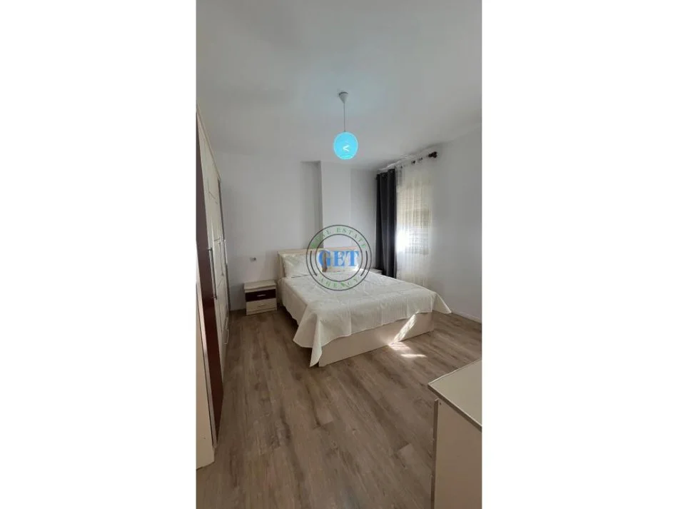 Durres, jepet me qera apartament 1+1 Kati 7, 65 m² 400 € (Plazh)