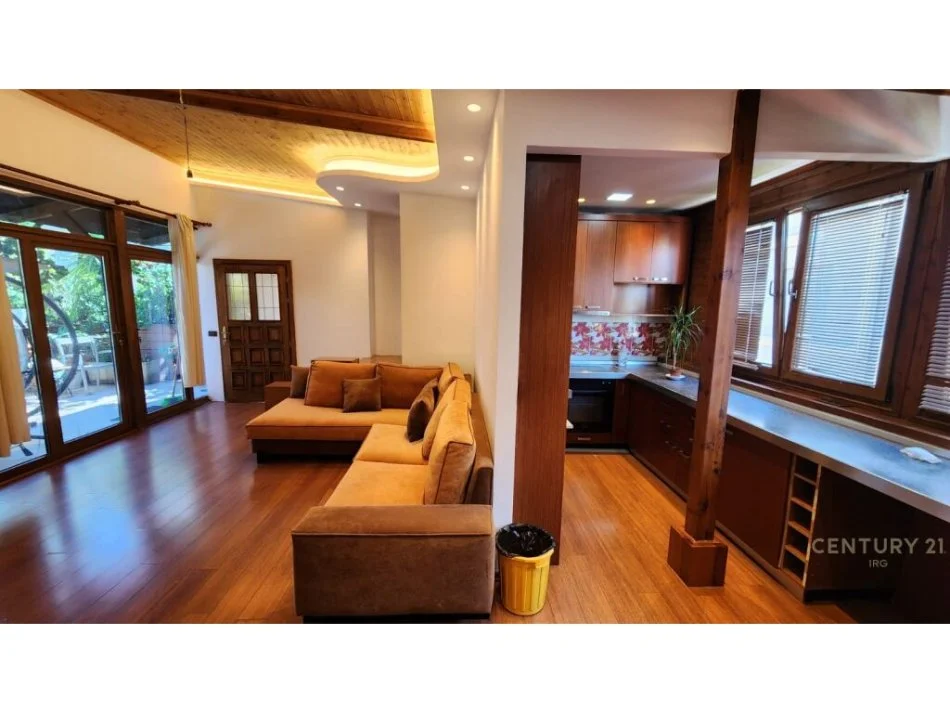 𝐓𝐢𝐫𝐚𝐧𝐞, 𝐣𝐞𝐩𝐞𝐭 𝐦𝐞 𝐪𝐞𝐫𝐚 𝐚𝐩𝐚𝐫𝐭𝐚𝐦𝐞𝐧𝐭 𝟐+𝟏 𝐊𝐚𝐭𝐢 𝟒, 𝟏𝟏𝟏 𝐦² 𝟕𝟎𝟎 € (𝐑𝐫.𝐇𝐢𝐦 𝐊𝐨𝐥𝐥𝐢, 𝐑𝐫𝐮𝐠𝐚 𝐞 𝐊𝐚𝐯𝐚𝐣ë𝐬)