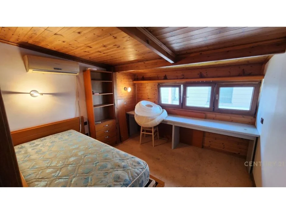 𝐓𝐢𝐫𝐚𝐧𝐞, 𝐣𝐞𝐩𝐞𝐭 𝐦𝐞 𝐪𝐞𝐫𝐚 𝐚𝐩𝐚𝐫𝐭𝐚𝐦𝐞𝐧𝐭 𝟐+𝟏 𝐊𝐚𝐭𝐢 𝟒, 𝟏𝟏𝟏 𝐦² 𝟕𝟎𝟎 € (𝐑𝐫.𝐇𝐢𝐦 𝐊𝐨𝐥𝐥𝐢, 𝐑𝐫𝐮𝐠𝐚 𝐞 𝐊𝐚𝐯𝐚𝐣ë𝐬)