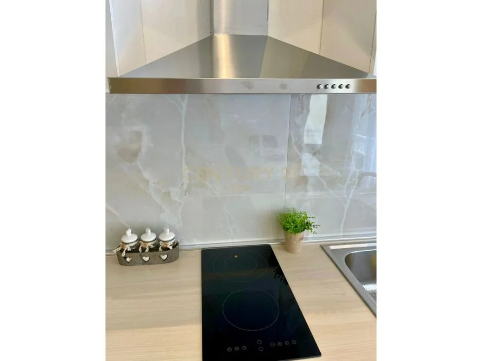 Durres, shitet , 50 m² 58.000 € (NE ZONEN E SHKEMBIT TE KAVAJES!)