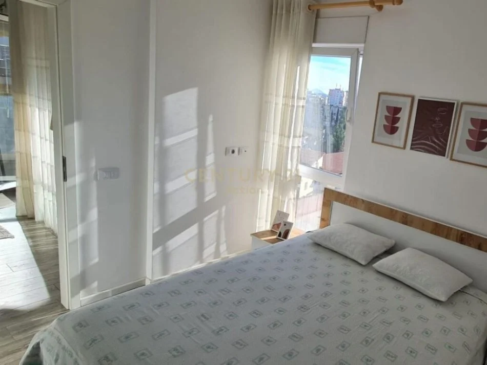 𝐓𝐢𝐫𝐚𝐧𝐞, 𝐣𝐞𝐩𝐞𝐭 𝐦𝐞 𝐪𝐞𝐫𝐚 𝐚𝐩𝐚𝐫𝐭𝐚𝐦𝐞𝐧𝐭 𝟐+𝟏 𝐊𝐚𝐭𝐢 𝟔, 𝟓𝟗 𝐦² 𝟔𝟐𝟎 € (𝐊𝐨𝐦𝐩𝐥𝐞𝐤𝐬𝐢 𝐌𝐚𝐠𝐧𝐞𝐭, 𝟐𝟏 𝐃𝐡𝐣𝐞𝐭𝐨𝐫𝐢)