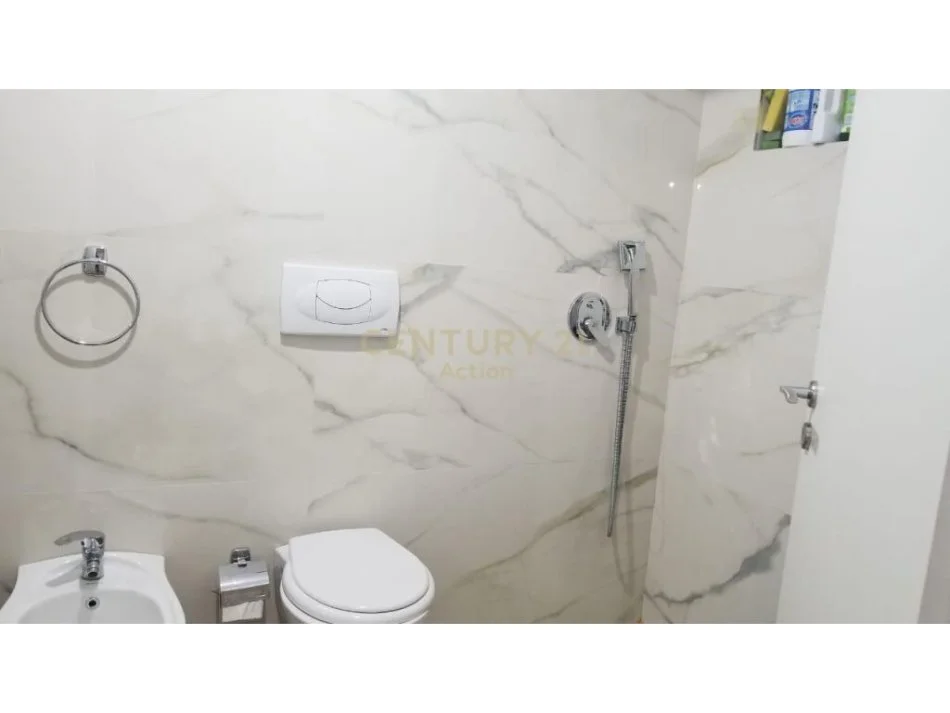 𝐓𝐢𝐫𝐚𝐧𝐞, 𝐣𝐞𝐩𝐞𝐭 𝐦𝐞 𝐪𝐞𝐫𝐚 𝐚𝐩𝐚𝐫𝐭𝐚𝐦𝐞𝐧𝐭 𝟐+𝟏 𝐊𝐚𝐭𝐢 𝟔, 𝟓𝟗 𝐦² 𝟔𝟐𝟎 € (𝐊𝐨𝐦𝐩𝐥𝐞𝐤𝐬𝐢 𝐌𝐚𝐠𝐧𝐞𝐭, 𝟐𝟏 𝐃𝐡𝐣𝐞𝐭𝐨𝐫𝐢)