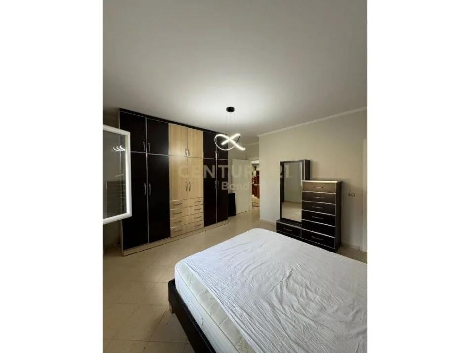 Tirane, shitet apartament 2+1+Ballkon Kati 1, 108 m² 127.000 € (Idris Dollaku)