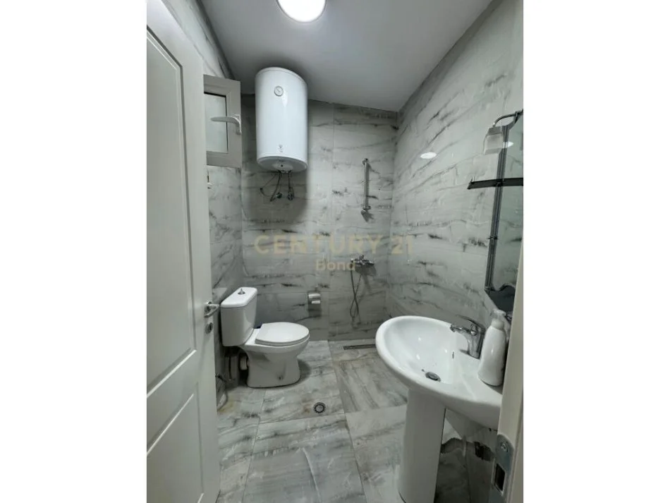 Tirane, shitet apartament 2+1+Ballkon Kati 1, 108 m² 127.000 € (Idris Dollaku)