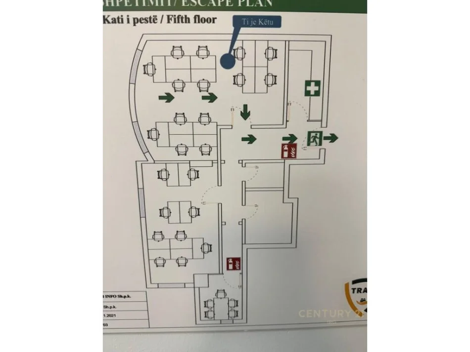 𝐓𝐢𝐫𝐚𝐧𝐞, 𝐣𝐞𝐩𝐞𝐭 𝐦𝐞 𝐪𝐞𝐫𝐚 𝐳𝐲𝐫𝐞 𝐊𝐚𝐭𝐢 𝟒, 𝟏𝟎𝟕 𝐦² 𝟏.𝟐𝟎𝟎 € (𝐈𝐬𝐡 𝐁𝐥𝐥𝐨𝐤𝐮)