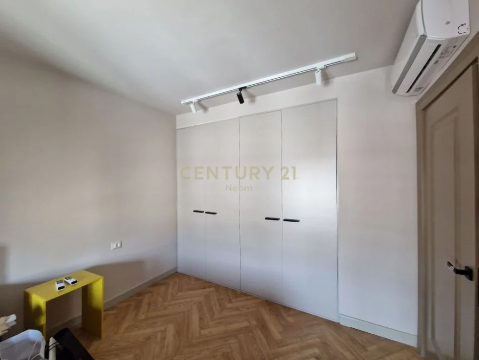 Tirane, shitet apartament 2+1 Kati 4, 107 m² 269.500 € (rruga e elbasanit)