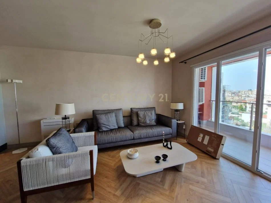 Tirane, shitet apartament 2+1 Kati 4, 107 m² 269.500 € (RRUGA E ELBASANIT)