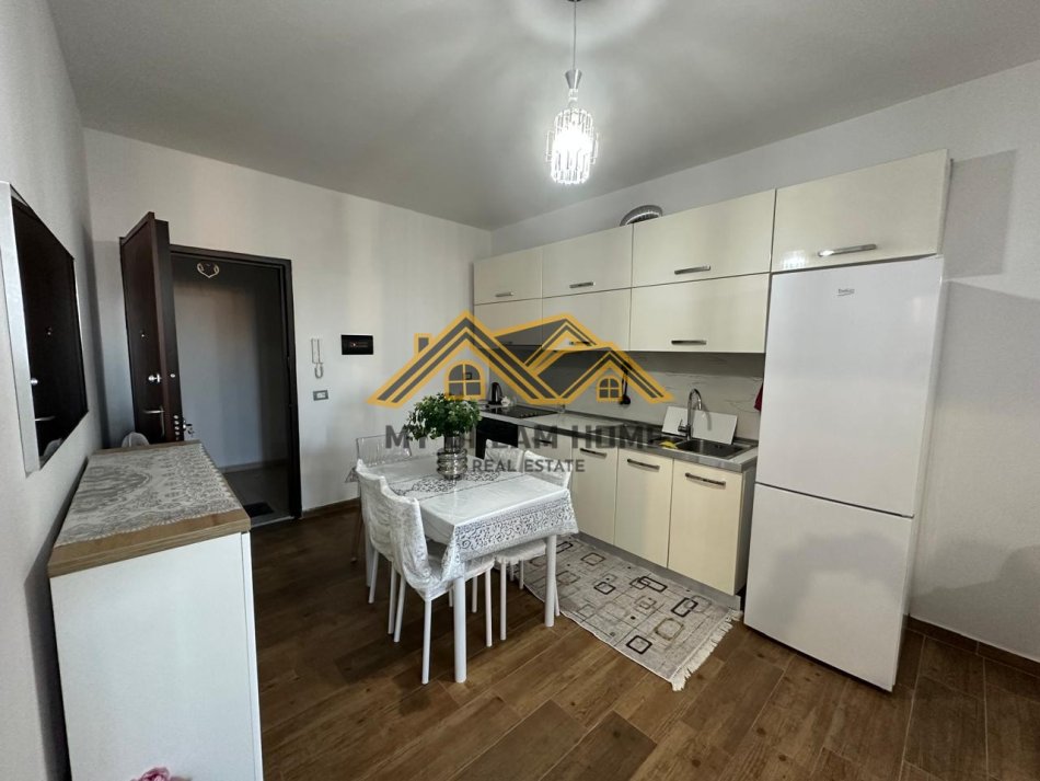 Durres, jepet me qera apartament 1+1 Kati 7, 65 m² 350 € (PLEPA DURRES)