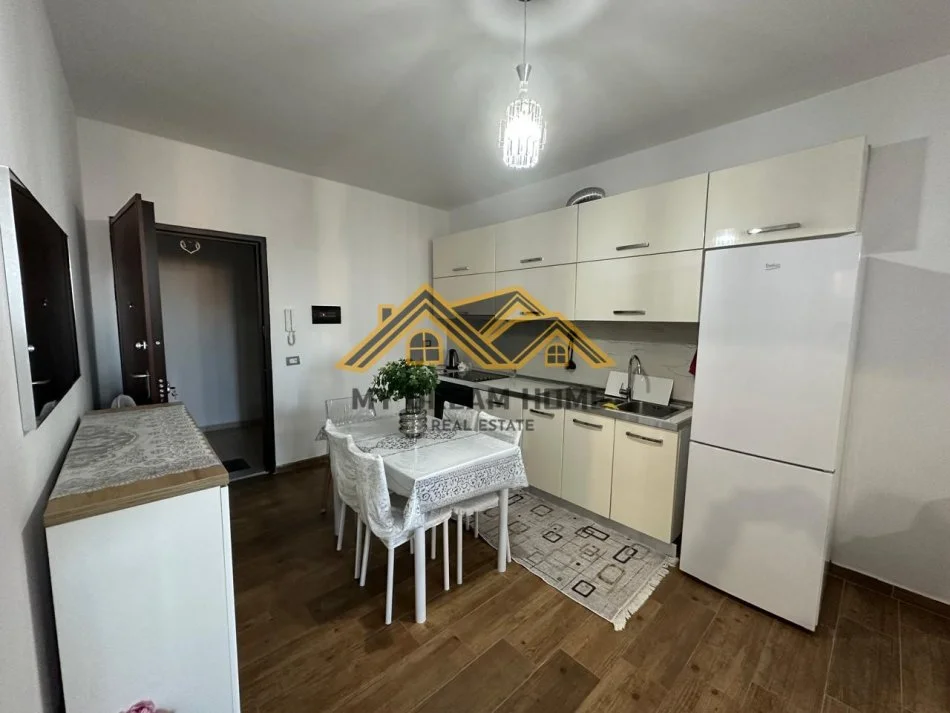 Durres, jepet me qera apartament 1+1 Kati 7, 65 m² 350 € (PLEPA DURRES)