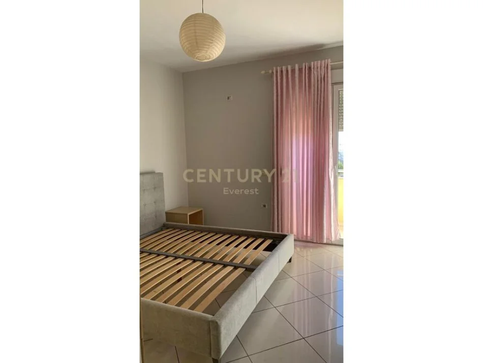 Tirane, jepet me qera apartament 2+1 Kati 5, 105 m² 600 € (rruga e elbasanit)