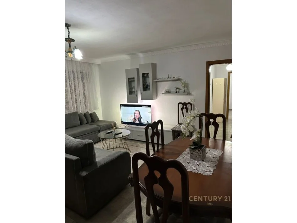 Tirane, jepet me qera apartament Kati 1, 85 m² 650 € 