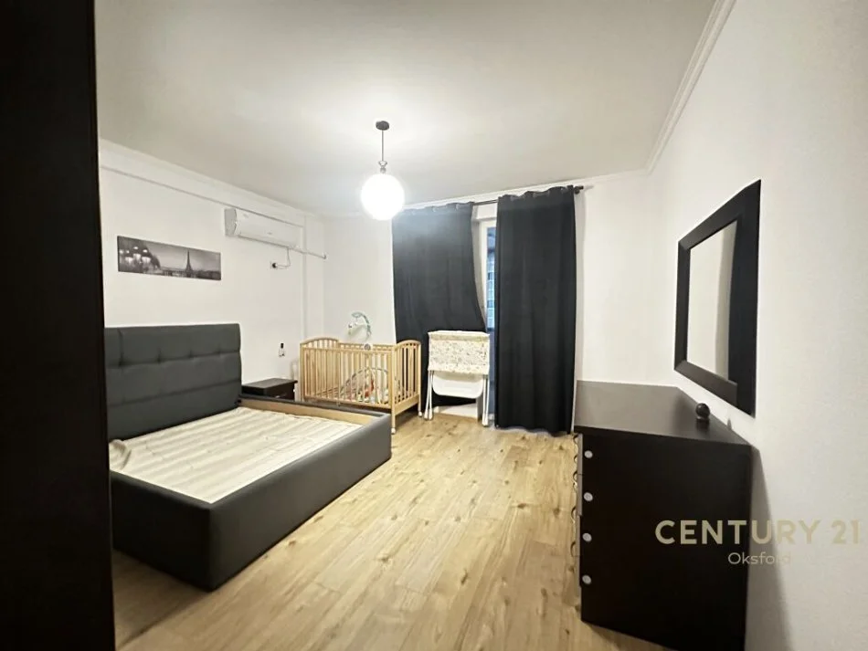 Tirane, shitet apartament 2+1+Aneks+Ballkon Kati 2, 165 m² 168.000 € (Kodra e Diellit)