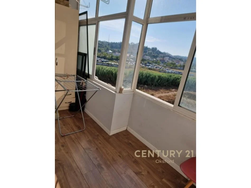 Tirane, jepet me qera apartament 1+1 Kati 4, 62 m² 400 € (Astir)