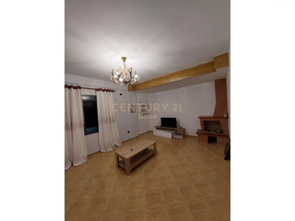 Tirane, shitet apartament 2+1 Kati 3, 135 m² 180.000 € (Vilat Gjermane)