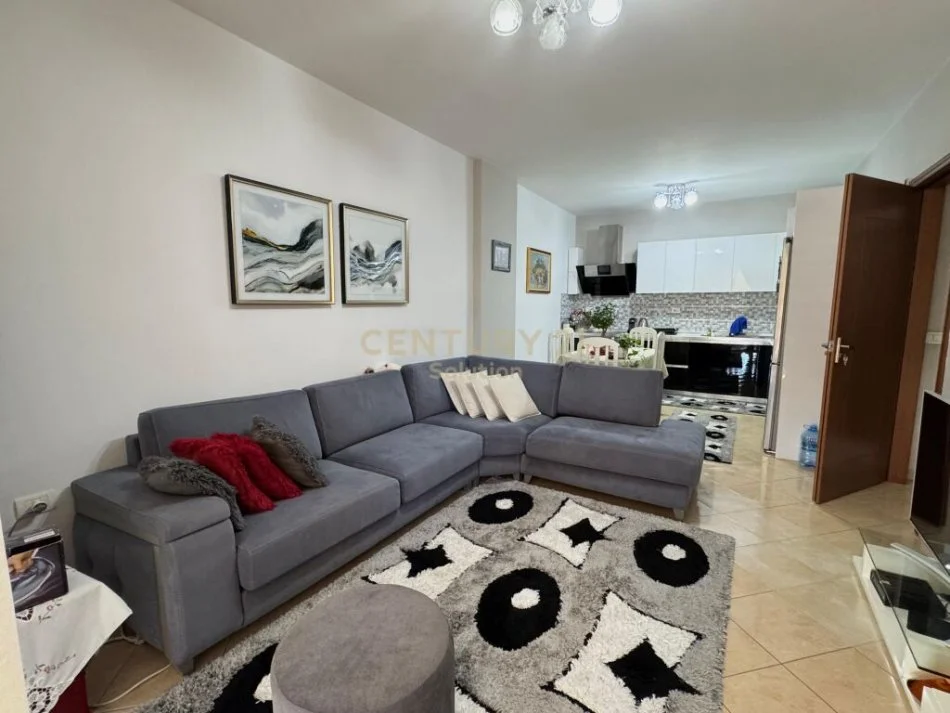 Tirane, shitet apartament 2+1 Kati 3, 94 m² 120.000 € (MISTO MAME)