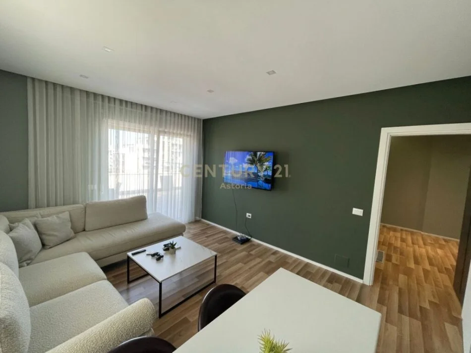 Tirane, shitet apartament 1+1 Kati 3, 114 m² 133.500 € (astir)