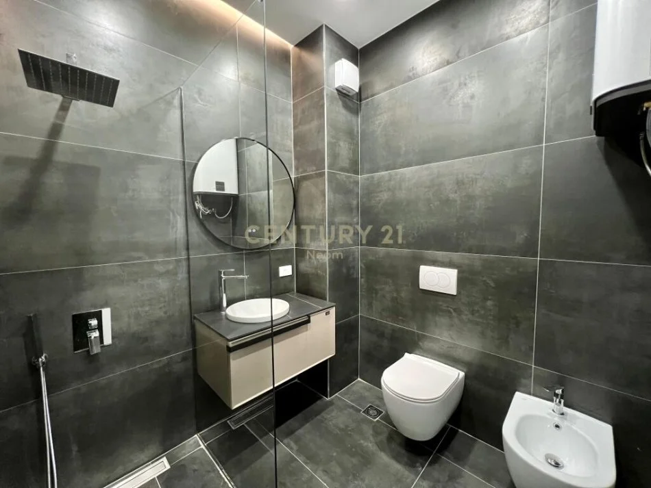 Tirane, shitet apartament 2+1+Ballkon Kati 4, 114 m² 340.000 € (Medar Shtylla, Komuna E Parisit)