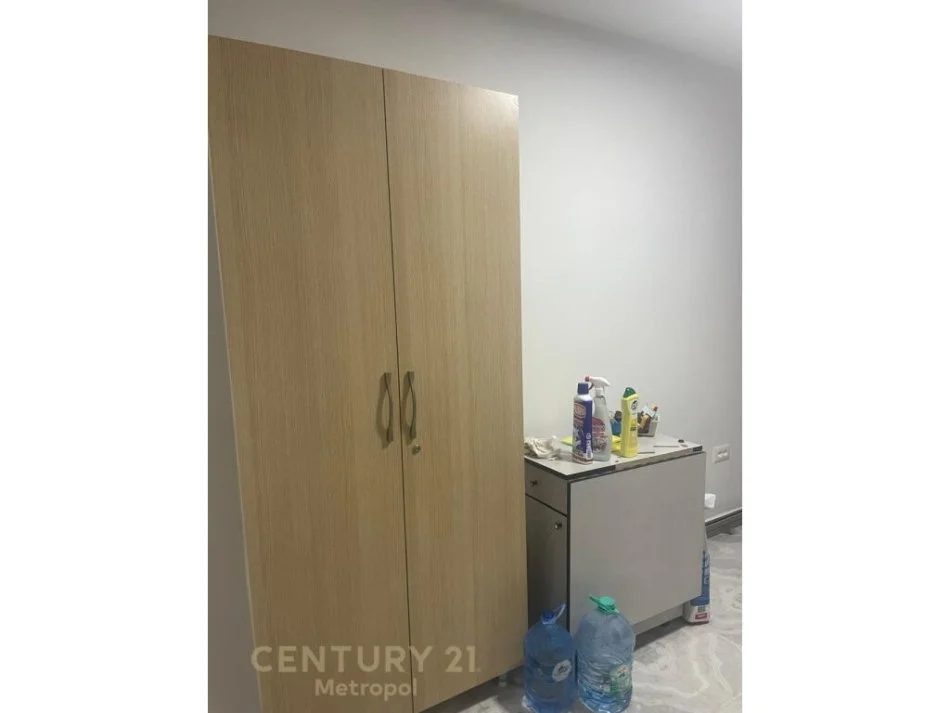 Tirane, shitet apartament 1+1 Kati 5, 57 m² 88.000 € (selite)