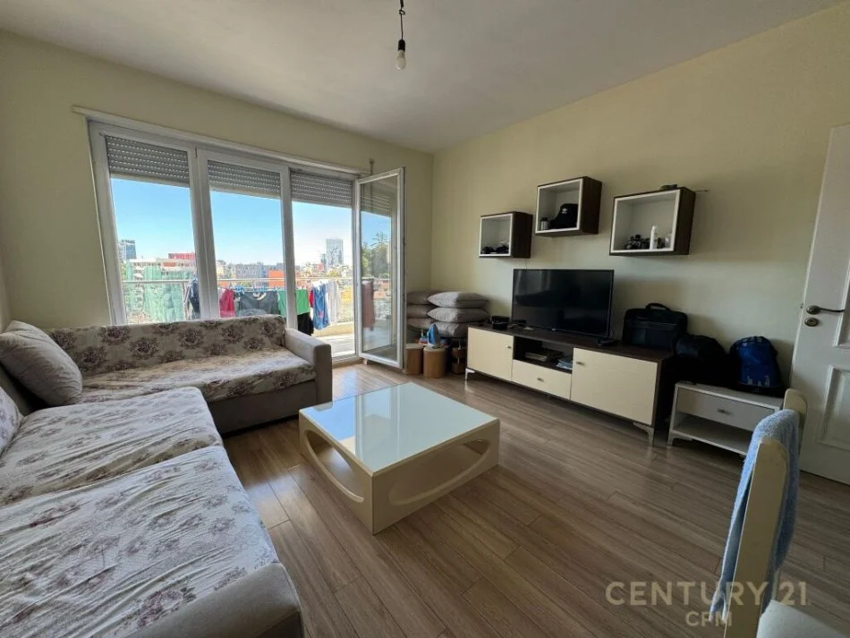 Tirane, jepet me qera apartament 1+1 Kati 7, 67 m² 130.000 € (rruga e elbasanit)