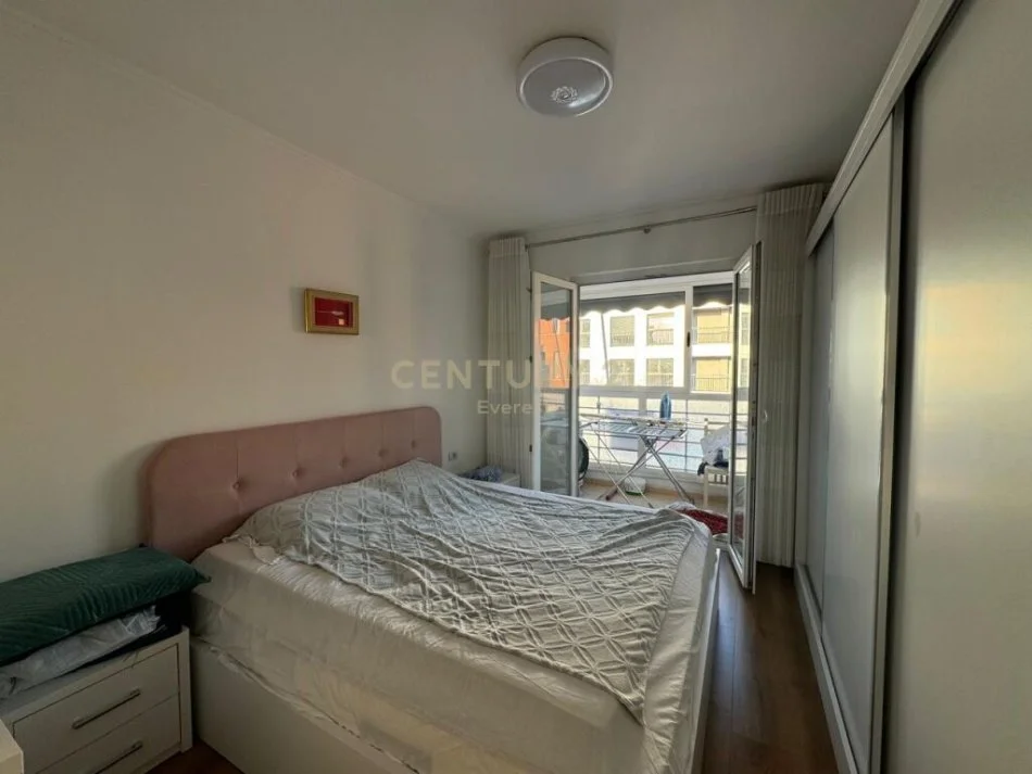 Tirane, shitet apartament 1+1 Kati 7, 65 m² 110.000 € (Bulevardi i Ri)