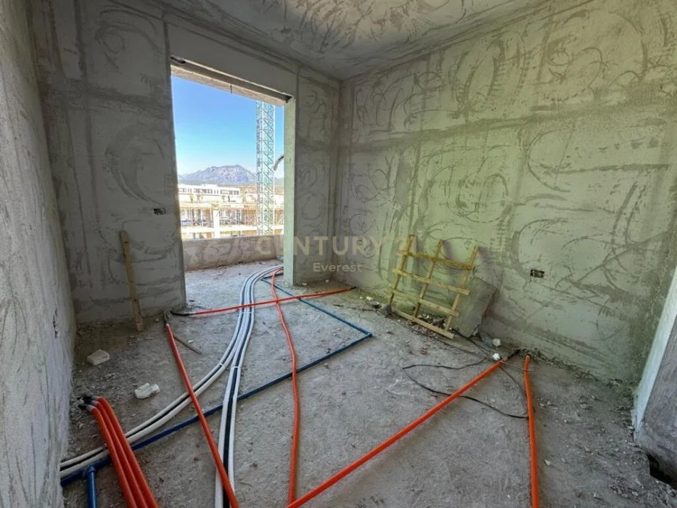 Tirane, shitet apartament 1+1 Kati 5, 57 m² 78.000 € 